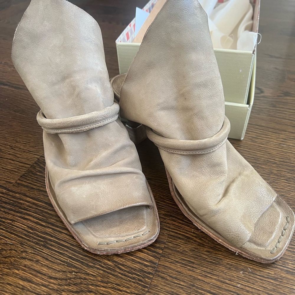 Harlyn Taupe Shoes - Size EU 38
